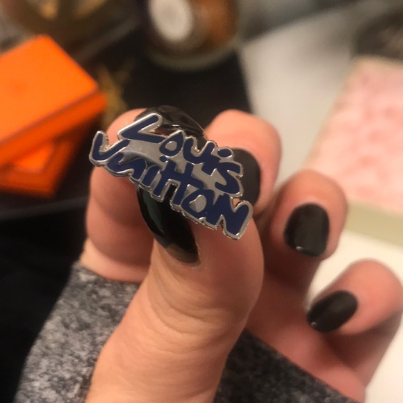 Louis Vuitton Other - Louis Vuitton VIP Pin 🔥
